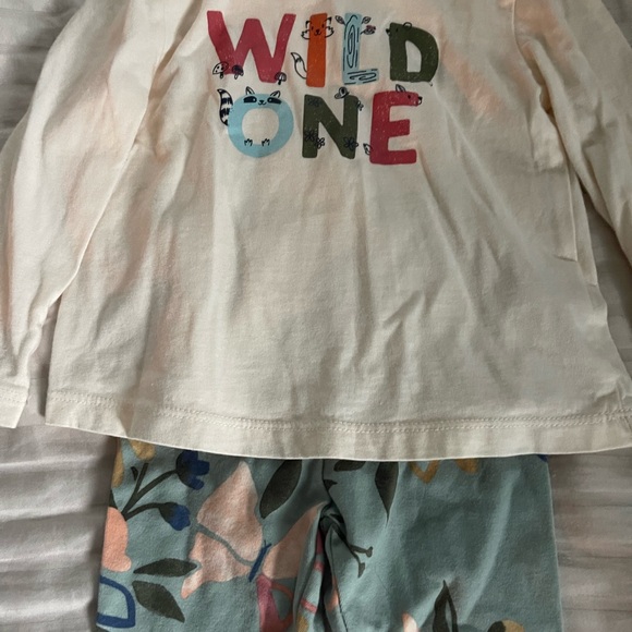 (2/10$) •Baby Girl Outfit Carters & Joe fresh 6-12M• - Picture 2 of 4